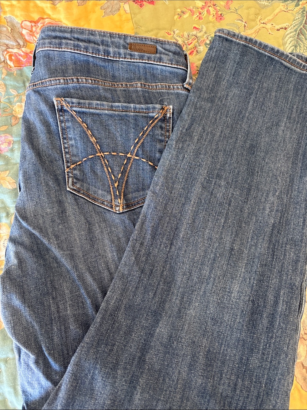 Kut from the Kloth Straight Leg Blue Denim Jeans with Contrast Stitching